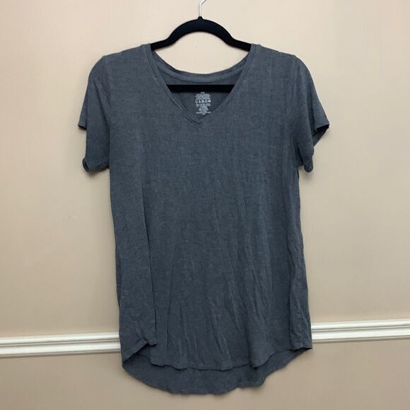 George Melange Drapey V-Neckline Tee Grey Size Medium - Picture 1 of 3